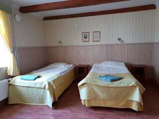 Кемпинги Patruunantalo Vatmusa Двухместный номер с 2 отдельными кроватями и собственной ванной комнатой-9