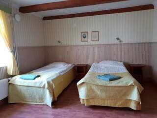 Кемпинги Patruunantalo Vatmusa Двухместный номер с 2 отдельными кроватями и собственной ванной комнатой-26